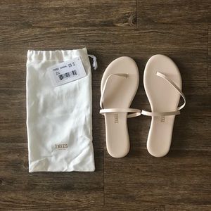 TKEES® Sarit Leather Sandals